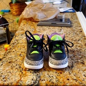 Kids shoes